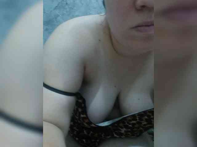 Vikki3011 webcam