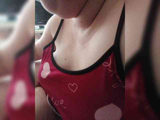Vikki3011 webcam