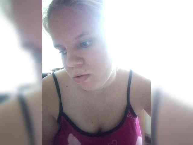 Vikki3011 webcam