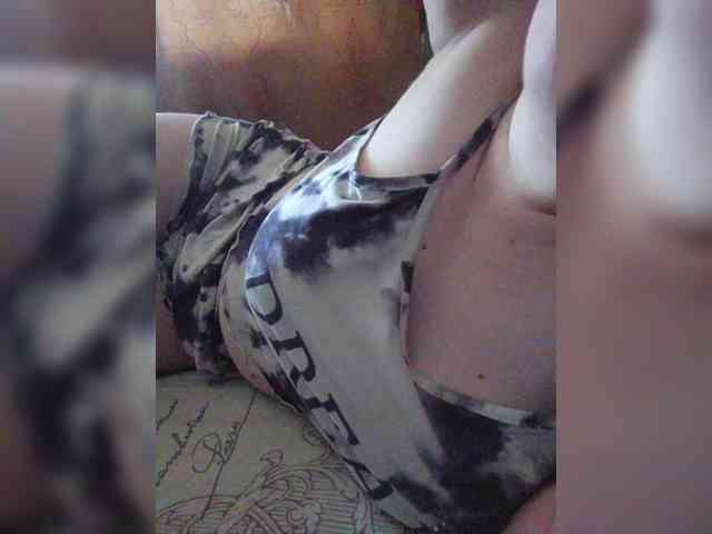 Vikki3011 webcam