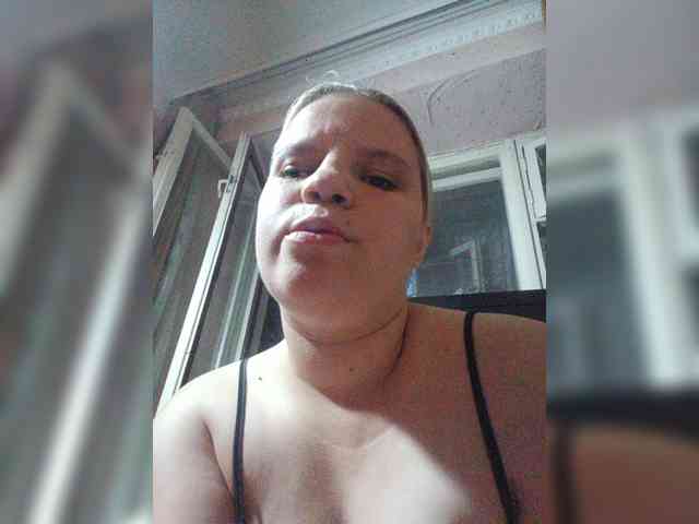 Vikki3011 webcam