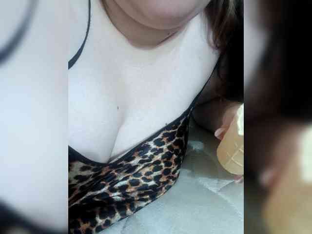 Vikki3011 webcam