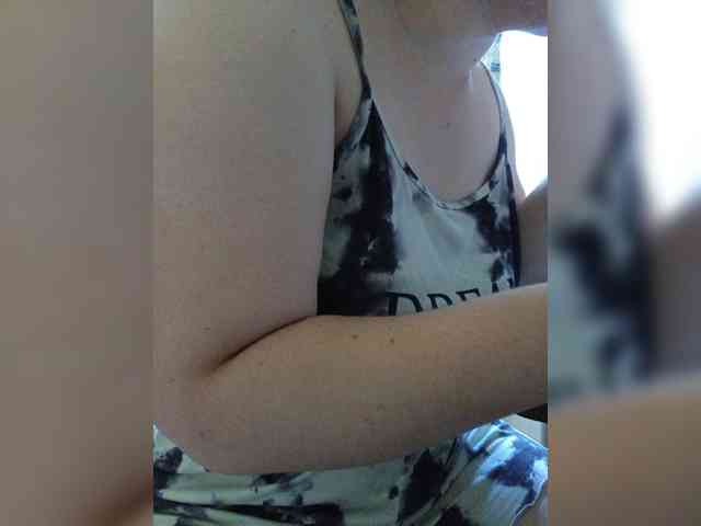 Vikki3011 webcam