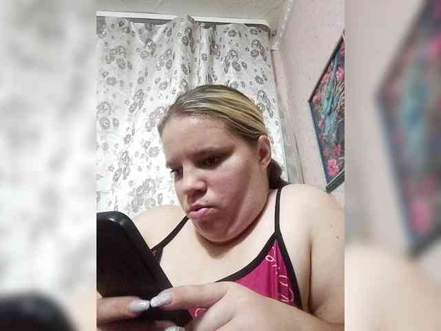 Vikki3011 webcam