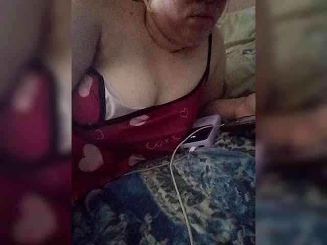 Vikki3011 webcam