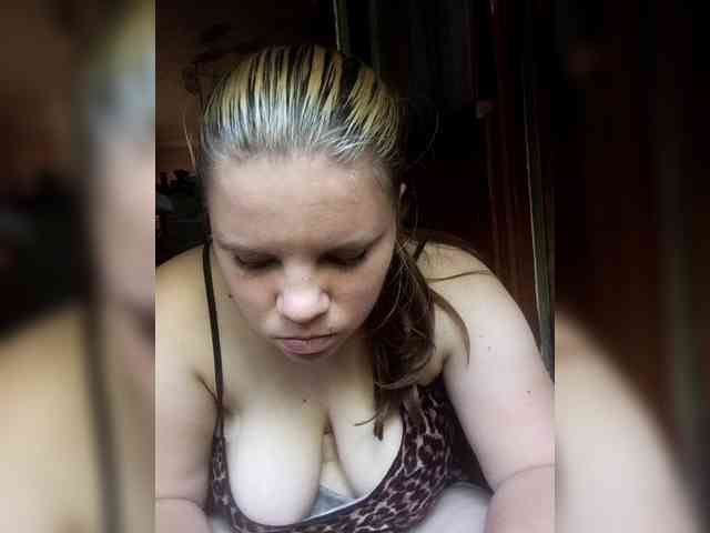 Vikki3011 webcam