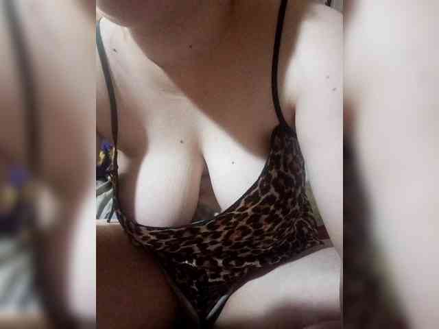 Vikki3011 webcam