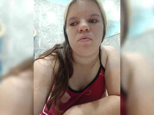 Vikki3011 webcam