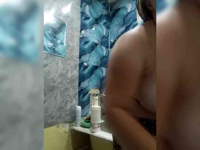 Vikki3011 webcam