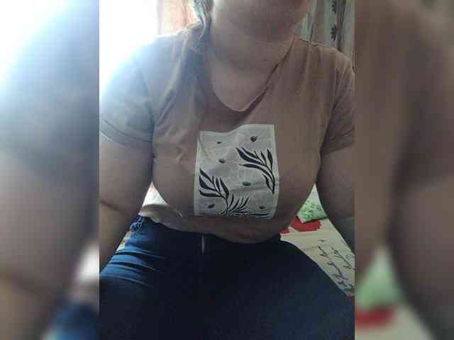 Vikki3011 webcam