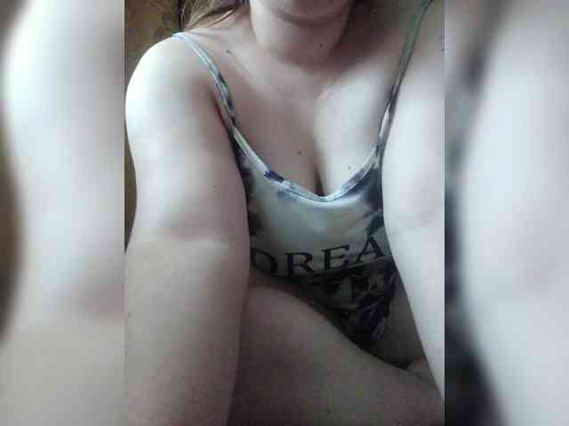Vikki3011 webcam
