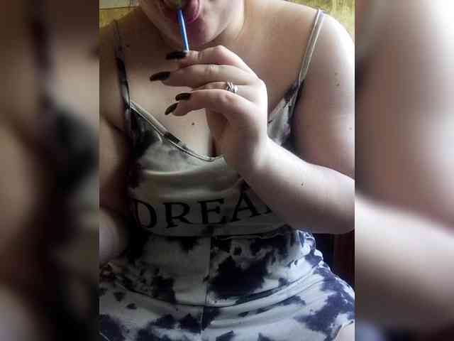 Vikki3011 webcam