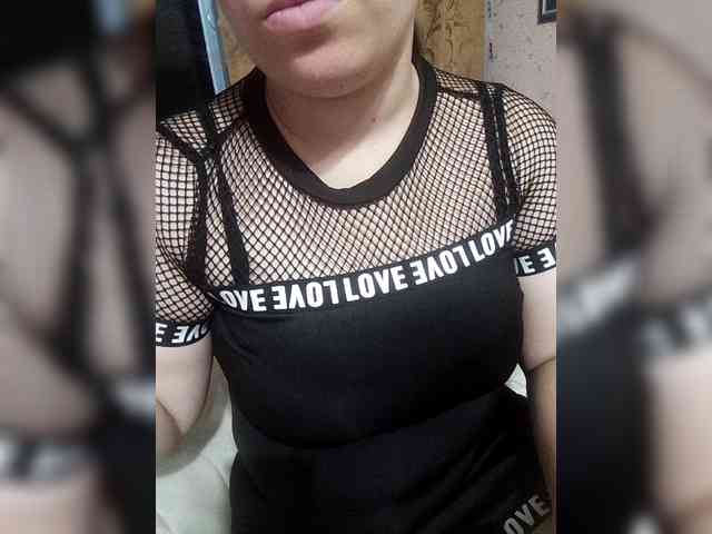 Vikki3011 webcam