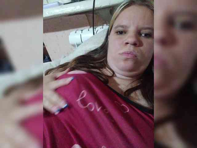 Vikki3011 webcam