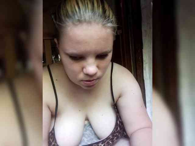 Vikki3011 webcam