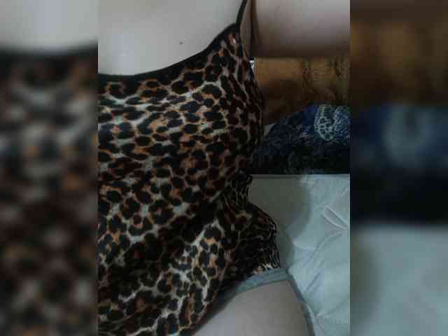 Vikki3011 webcam