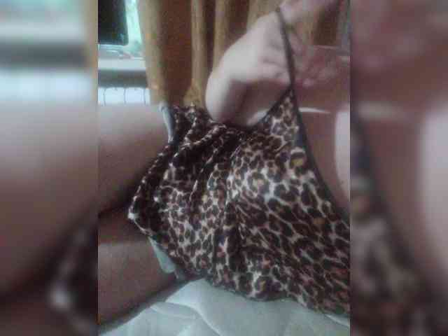 Vikki3011 webcam