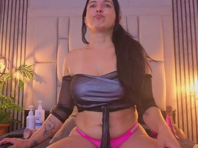 le modèle bryonycute est en webcam porno dans un show sur le site bongacams, il possède les tags suivants: Latino/Hispanic,Brunette,Trimmed