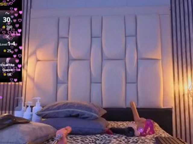 bryonycute live cam on BongaCams