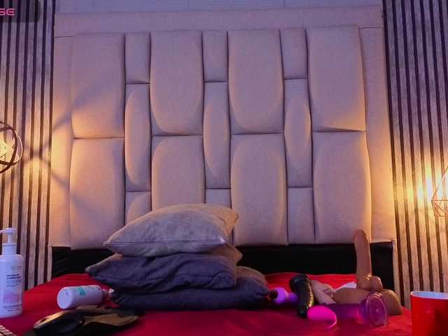 bryonycute live cam on BongaCams