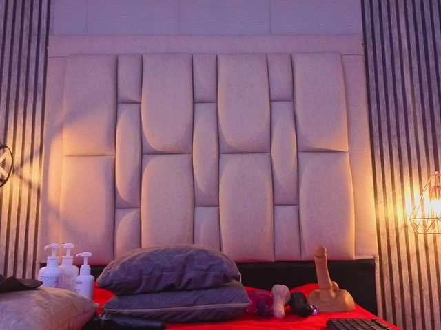 bryonycute live cam on BongaCams