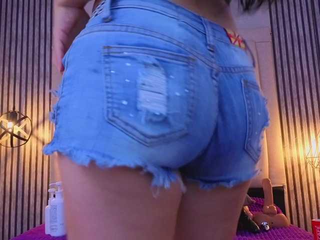bryonycute live cam on BongaCams