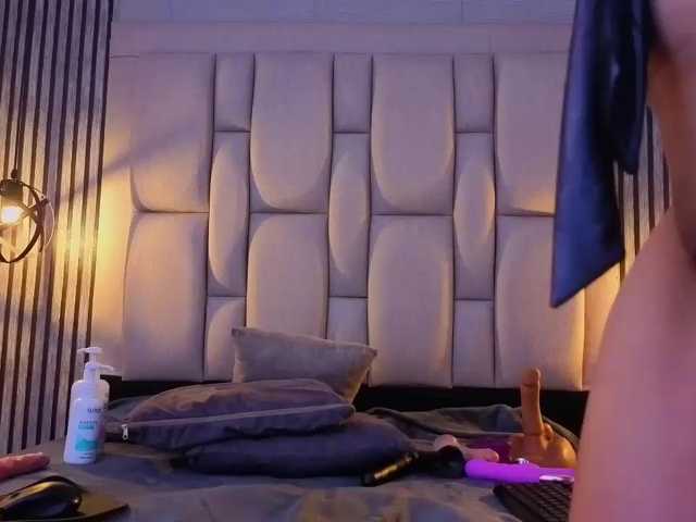 bryonycute live cam preview