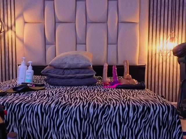 bryonycute live cam on BongaCams