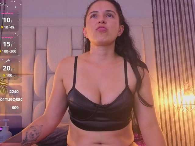 bryonycute live cam on BongaCams
