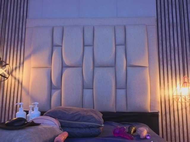 bryonycute live cam on BongaCams