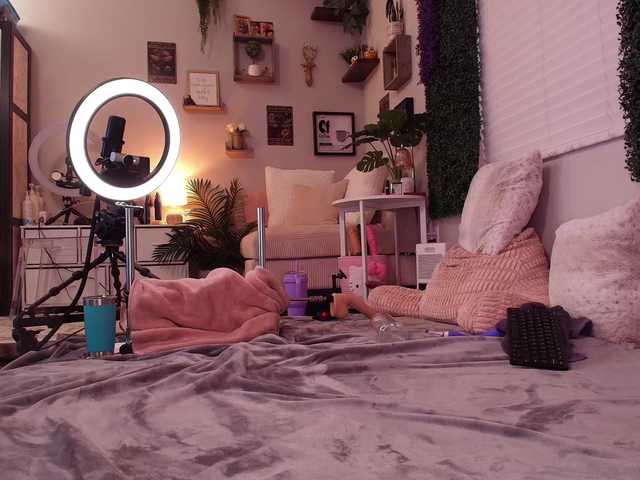 lexibby69's BongaCams show and profile