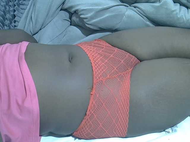 Bubblybooty live cam on BongaCams