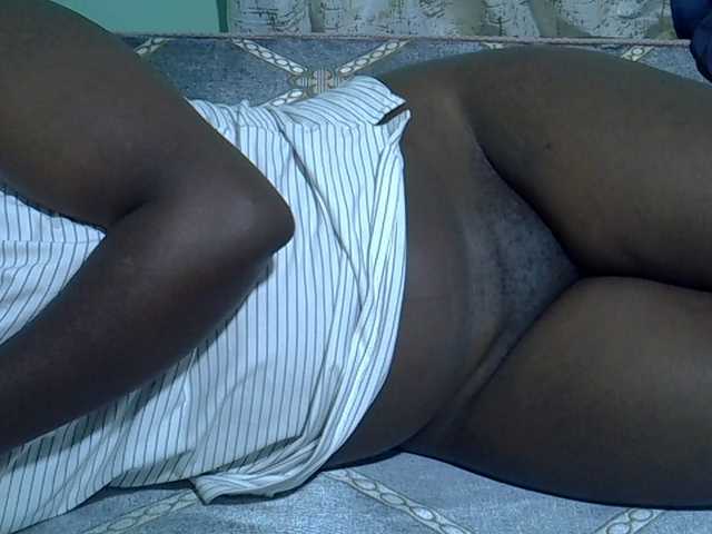 Bubblybooty live cam on BongaCams
