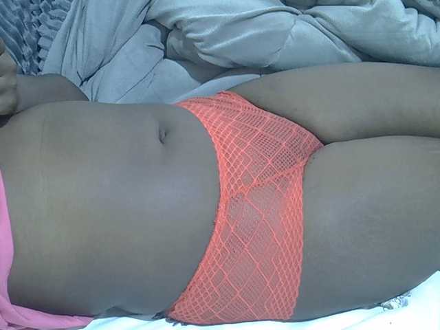 Bubblybooty live cam on BongaCams