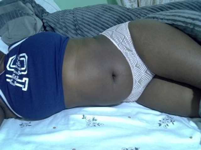 Bubblybooty live cam on BongaCams
