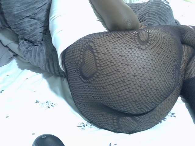 Bubblybooty live cam preview
