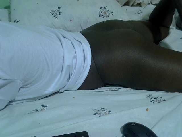 Bubblybooty live webcam show
