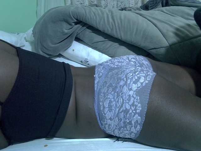 Bubblybooty live cam on BongaCams