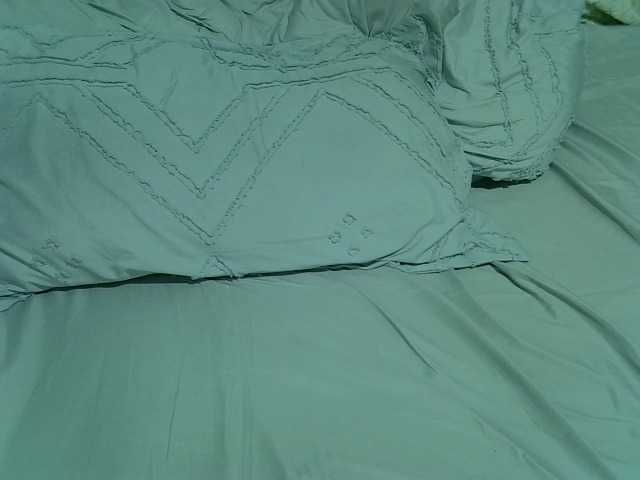 Bubblybooty live cam on BongaCams