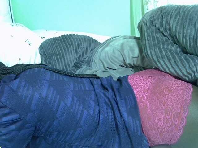 Bubblybooty live cam on BongaCams