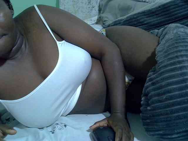 Bubblybooty webcam