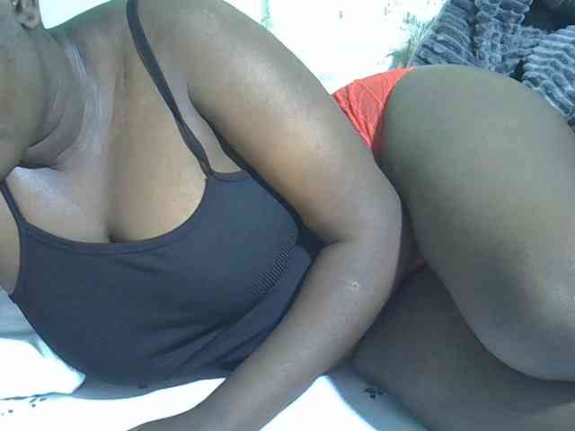 Bubblybooty webcam
