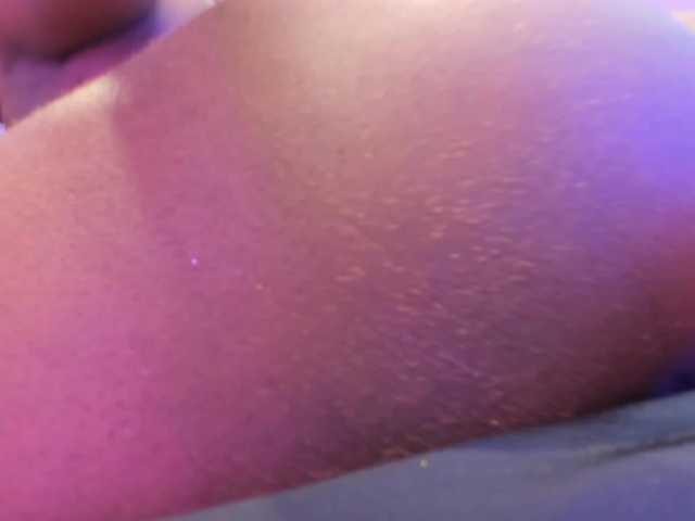 KendraChavezz1 live cam on BongaCams