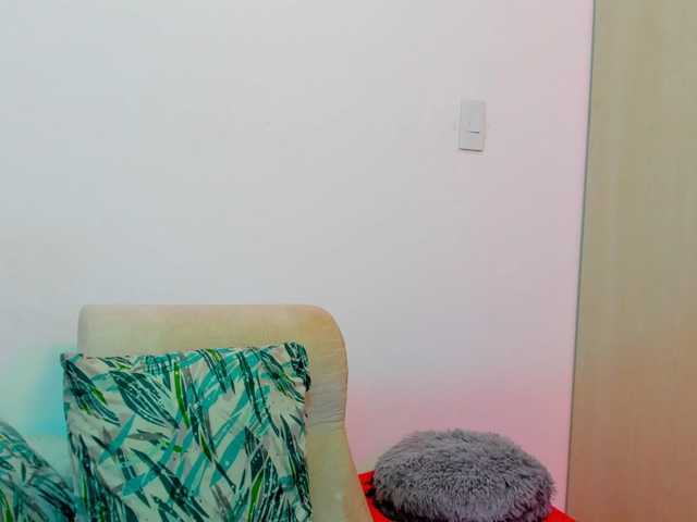 KendraChavezz1 live cam on BongaCams