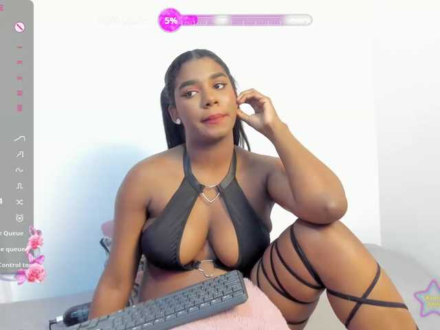 KendraChavezz1 live cam on BongaCams