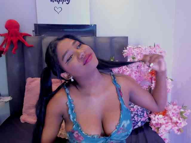 KendraChavezz1 webcam