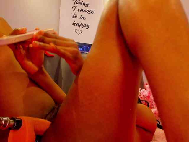 KendraChavezz1 webcam