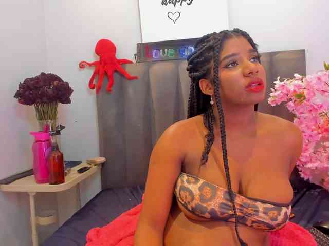 KendraChavezz1 webcam