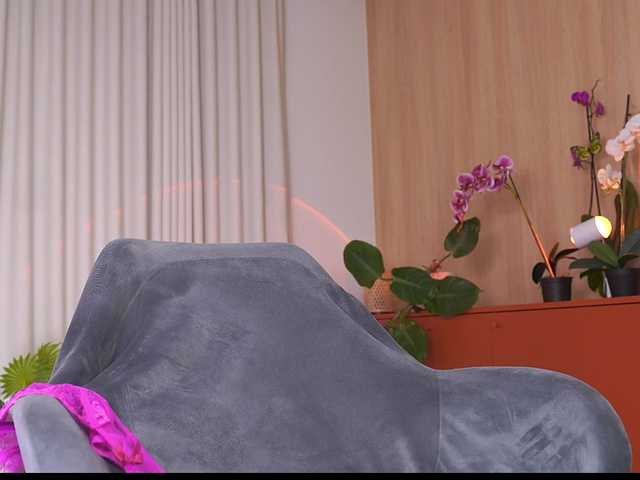 Sonya-reallsugar live webcam show
