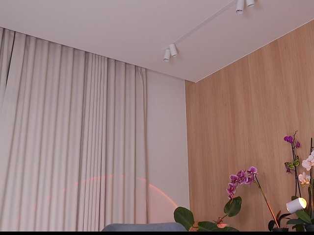 Sonya-reallsugar live webcam show